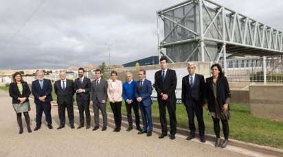 Los representantes de las cuatro Comunidades adheridas al proyecto de Corredor de Hidrógeno del Ebro, juntos ayer en la Ciudad Agroalimentaria de Tudela (CAT)