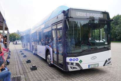 Autobús de hidrógeno Solaris Urbino 18