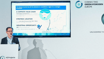 Juan Villar de Nortegas en el evento Connecting Green Hydrogen